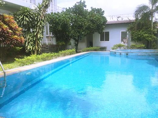 Villa D2200176 4 4 500 4500 (1)_Fotor